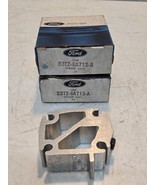 2 Quantity of Ford D3TZ-6A713-A Oil Filter Adapter Spacer D3TE-6A713-AA ... - $1,840.87 MXN