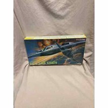 DML Dragon 2007 B-2 &amp; F-117A Stealth Model Aircraft Kit 1:200 Sealed Par... - $29.70