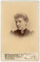 Circa 1890&#39;S Cabinet Card Beautiful Woman Wearing Photo Brooch Lee Rochester Ny - £9.55 GBP