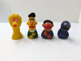 Vintage Lot Of 3 Sesame Street finger puppets Big Bird Bert Ernie Cookie Monster - £18.21 GBP