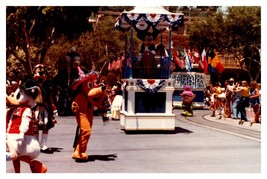 16 Color Photos Disneyland Mickey Pluto Goofy Monorail Donald Snow White Dwarf - £29.26 GBP