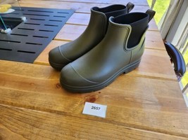 Womens Ugg Waterproof  Droplet Green Sz 10 New  - $78.21