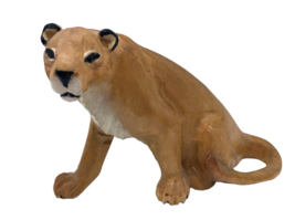 Carved Wooden Mountain Lion Figurine Handmade Puma Lioness ? Vintage - £22.89 GBP