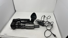 Sony DCR-VX2100 NTSC MiniDV Handycam 3CCD Camcorder PARTS ONLY C:31:40 E... - $2,626.25 MXN