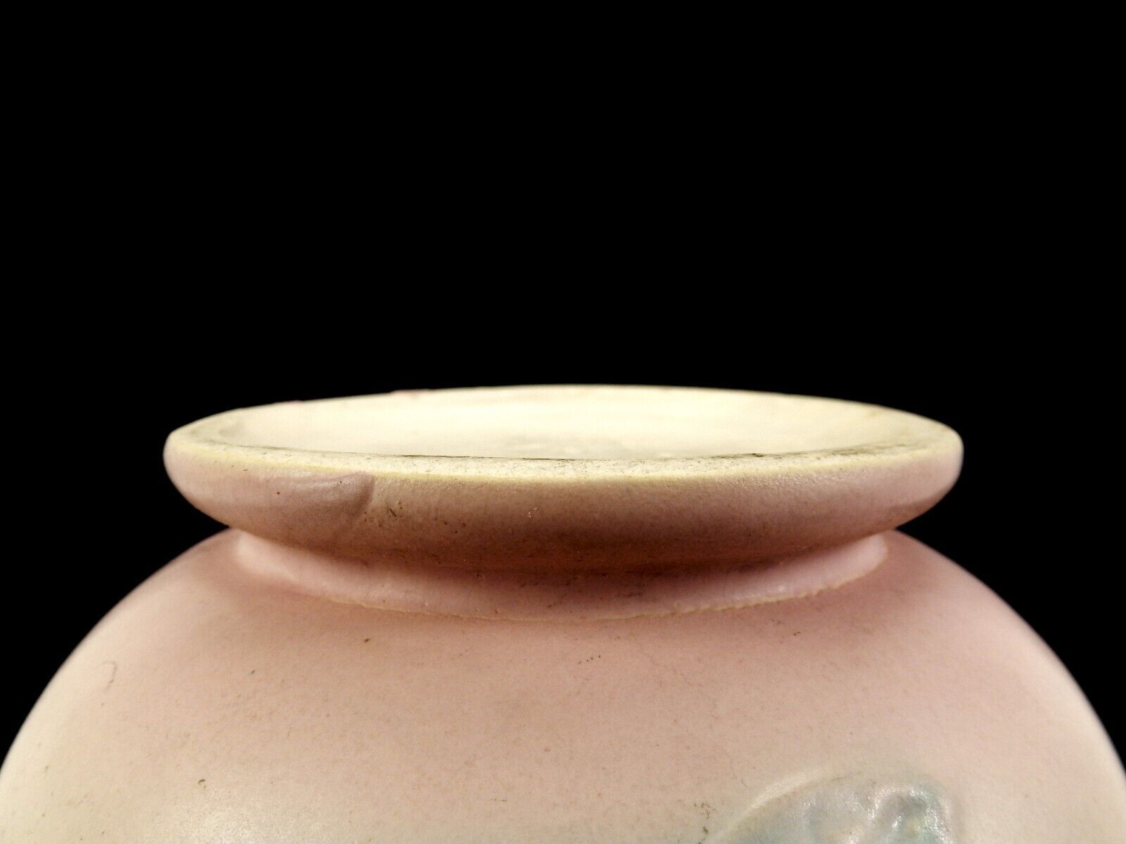 Hull Pottery Vintage Flower Vase, Handled #136/6 1/4", Camelia (Open Rose), 1943 Item image 4