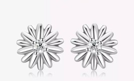 Genuine Sterling Silver 925 Daisy Flower Studs With Clear Cubic Zirconia Girls - £13.62 GBP