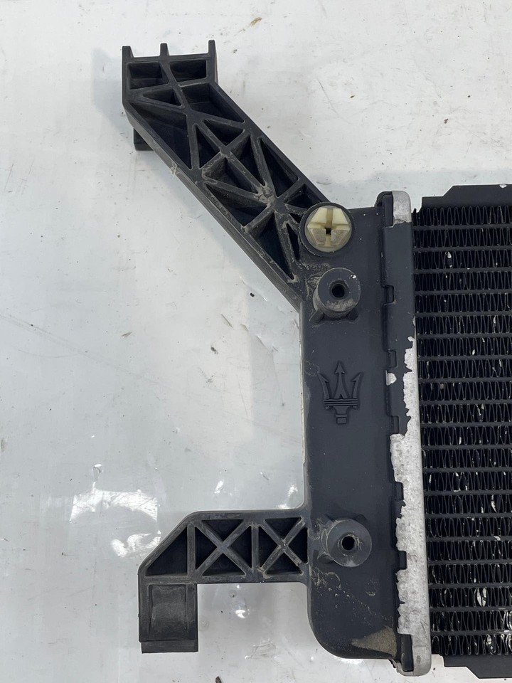 2014-2017 Maserati Quattroporte 3.0L Auxilliary Radiator OEM 16474838 Item image 7