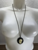 Lady Skull Skeleton lolita Cameo Pendant Necklace Bronze Chain Gothic Em... - $152.28 MXN