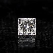 0.76 Carat Desseré E / VS1 Diamant Taille Princesse Certifié GIA - $3,087.67