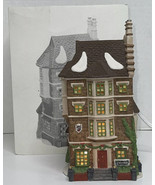 Department 56 RETIRED Dickens&#39; Village Series &quot;Nephew Fred&#39;s Flat&quot; #5557-3 - $550.21 MXN