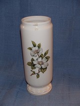 Vintage Cream Colored Flower Vase with Flower Design with Gold Color Trim - £3.31 GBP