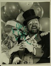 Dom DeLuise (d. 2009) Signed Autographed Vintage Glossy 7x9 Photo - COA Matching - $49.49