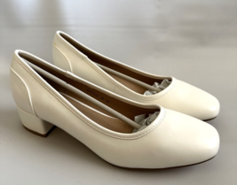 Idifu White Low 2&quot; Square Block Heels Women Pump Size 10 M Dress Casual Shoes - £17.90 GBP