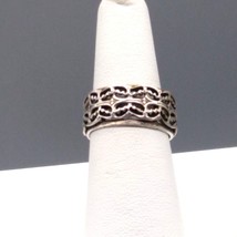 Pretty Vintage Band Ring with Filigree Overlay, Silver Tone, Unique Design - £19.78 GBP