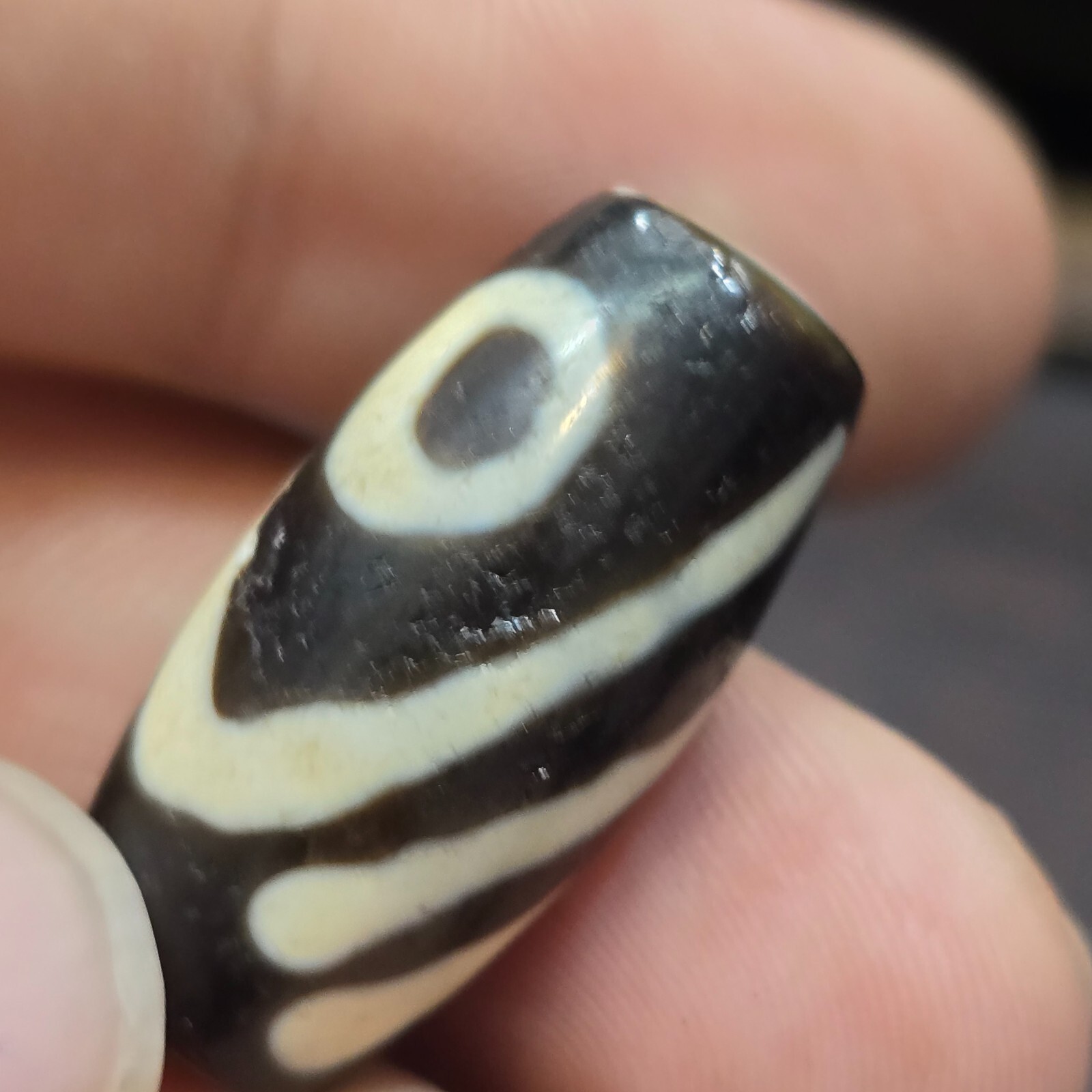 Antiguo tibetano muy único patrón ojo ágata piedra Dzi Bead Amulet Item image 2