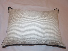 Vera Wang French Paisley Silk Stripe Decorative Pillow Nwt - £43.01 GBP