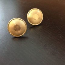 Vintage Gold-Tone Plain Oval Cufflinks with Textured Design Mens Jewelry - £7.12 GBP