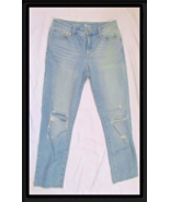 Style &amp; Co Boyfriend Ladies Jeans Distressed Light Wash Size 4 31&quot; x 28&quot; - $182.08 MXN