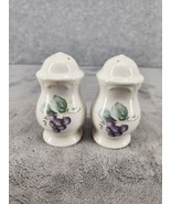 Pfaltzgraff Grapevine Salt &amp; Pepper Shakers Missing 1 Stopper - £11.34 GBP