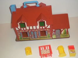 Fisher Price 1980 Vintage Play Family Tudor House #952 Includes Some Accessories - $49.00