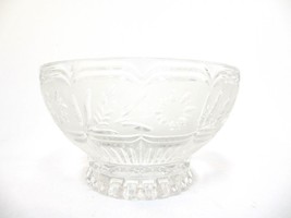 Vintage Etched Floral Smooth Rimmed Heavy Crystal Glass Bowl with Pedestal - £24.62 GBP