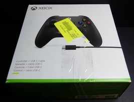 Microsoft Wireless Controller for Xbox Series X/S with USB-C Cable  - $837.00 MXN