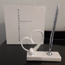 Christmas Pen Holder Paper weight Heart Shaped Desktop Stand Swivels Ceramic - £12.66 GBP