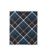 Abundifind Fluff Sherpa Fleece Blanket: Plaid Collection (50&quot;x60&quot;, Black... - $712.19 MXN