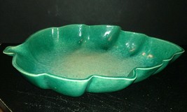 VTG USA Pottery Leaf Shaped Bowl~ Blue/Green/Cream Sponge Design Marked ... - $11.88