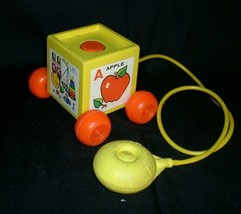 VINTAGE FISHER PRICE PEEK A BOO A B C BLOCK 1970 PULL TOY APPLE BEAR COW... - £14.42 GBP