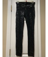 Spanx Look At Me Now Camo Leggings Womens Size M Black - $16.95
