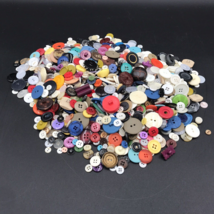 Button Lot Vintage to Contemporary 2.5 Pounds - £23.19 GBP