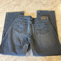 LEVIS SIGNATURE MID RISE BOOTCUT BLUE JEANS Womens Misses 10 M - $10.35