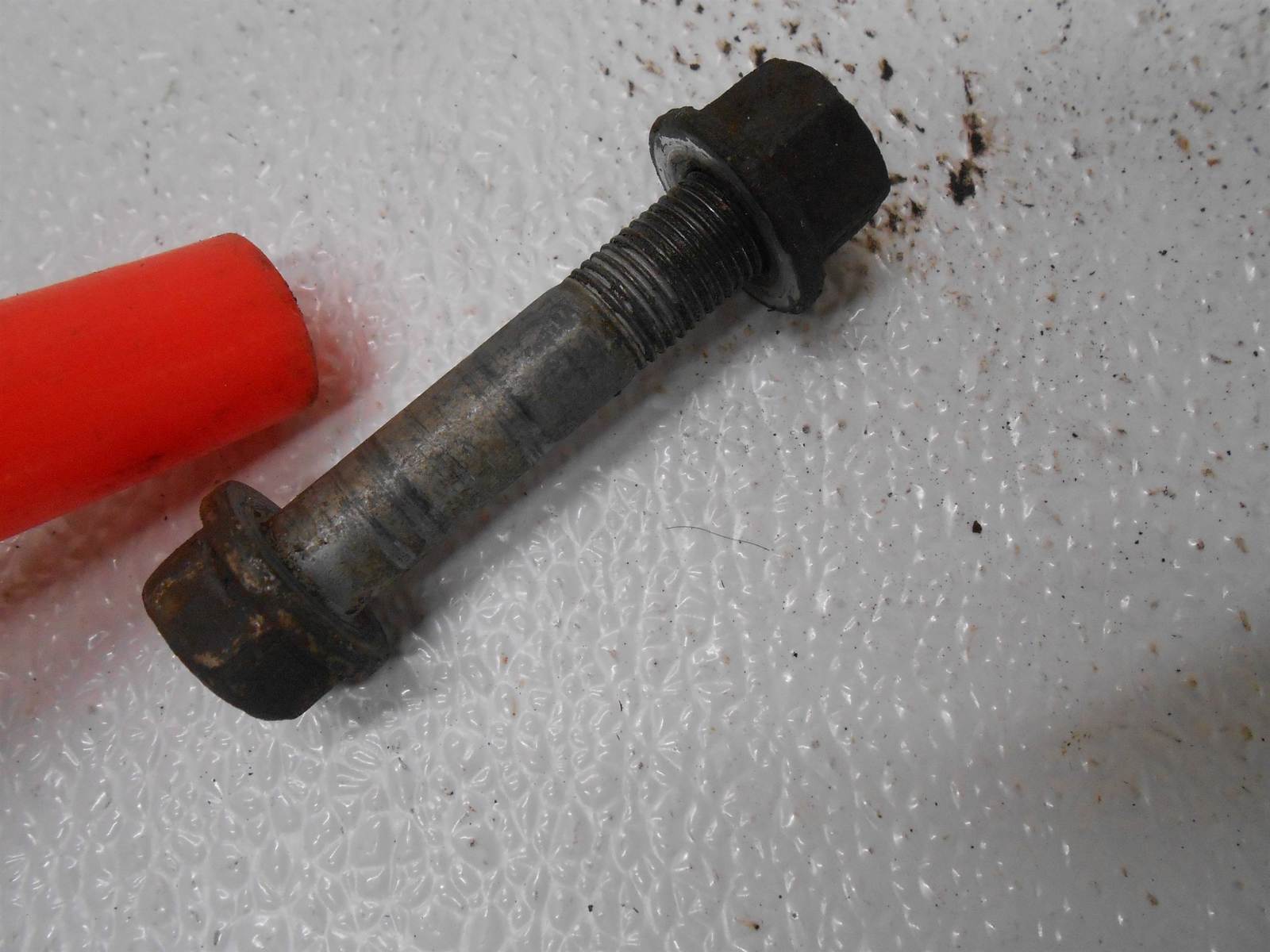 2006 FORD ESCAPE FRONT STRUT BOLT LH OR RH C - $22.98