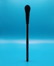 Kevyn Aucoin Base/Shadow Brush - $427.22 MXN