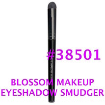 BLOSSOM EYESHADOW SMUDGER FOR SOFTENING &amp; SHADING 4.5&quot;x 0.5&quot; #38501 - £2.12 GBP