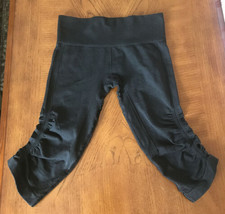 LULULEMON IN THE FLOW CROP PANTS Gray charcoal YOGA PILATES GYM RUN SPIN... - $17.31