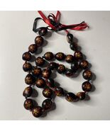 Hawaiian Kukui Nut Lei Red Color Hibiscus Flower Necklace - €9,42 EUR