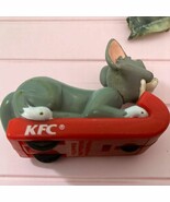 Vintage KFC Chuckie Meal Cartoon Network&#39;s Tom and Jerry 1999 – Rare Col... - $270.28 MXN