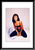 Whitney Houston signed photo - £318.57 GBP