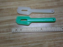 Tupperware scapers gadgets vintage - £9.81 GBP