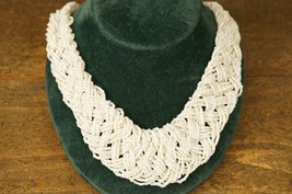 Vintage Jewelry Creamy White Seed Bead Woven Beaded Statement Necklace 18&quot; - £19.49 GBP