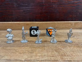 Disney Deluxe Edition Scene It 2005 Replacement 5 Metal Mover Figures and Dice - $14.49