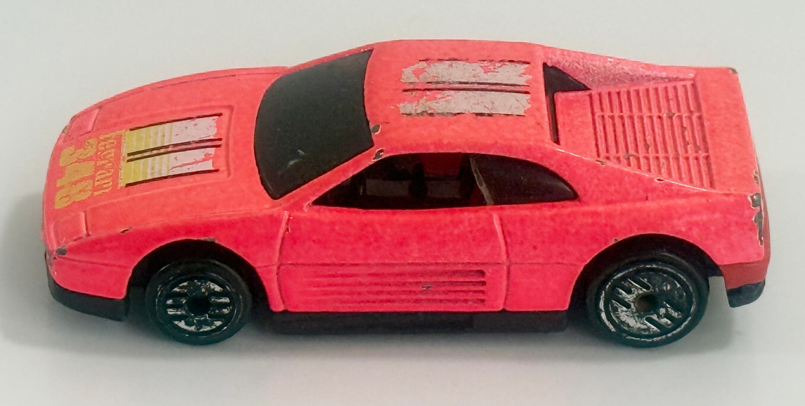 Hot Wheels Ferrari 348 1990 Diecast - $2.96