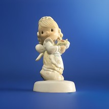 Precious Moments 1981 “There Is Joy In Serving Jesus&quot; - $167.74 MXN