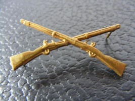WW2 infantry officers collar pin      c - $24.74