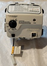 Honeywell Water Heater Gas Valve WV8840B1109 - Works Great - $49.49