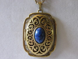 Vintage Avon &quot;Yesteryear Picture Locket&quot; Pendant Necklace, 1973 - Faux Lapis - £13.56 GBP