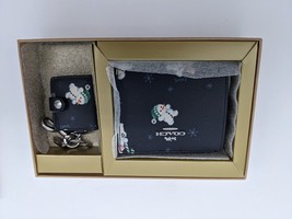 Coach C6941 Snap Wallet And Picture Frame Bag Charm With Snowman Print - $170.54