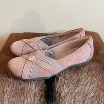 Clarks $85 Women&#39;s Haley Jay Flat Praline Suede Flats Size 9 Comfort Shoes - £25.56 GBP